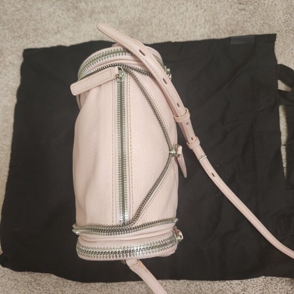 Kara Pebbled Leather Pink two-way wear crossbody bag - Picture 4 of 16